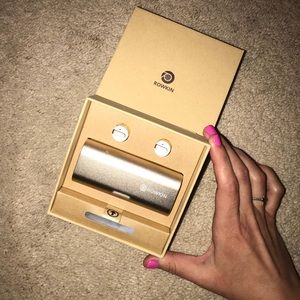Rowkin Bit Charge Stereo in Gold